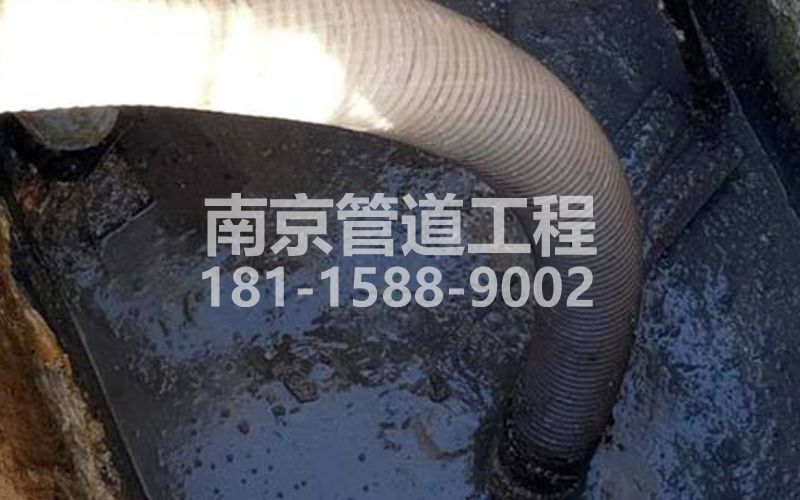 213百水芊城抽粪